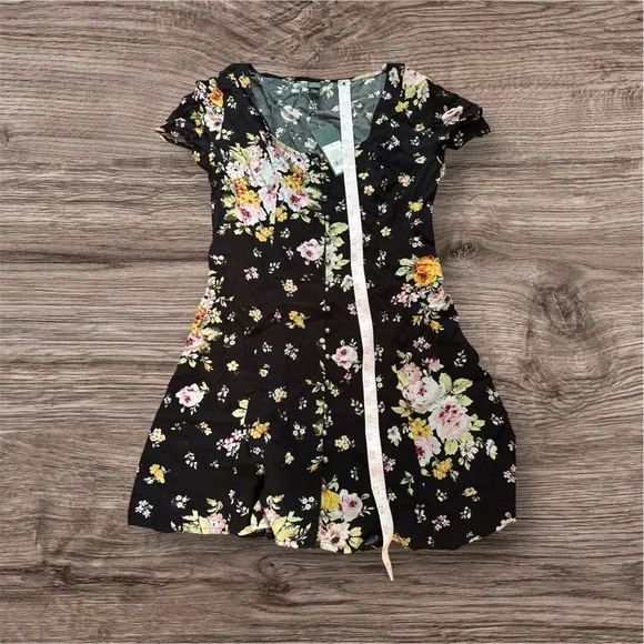 Wild Fable Black Pink Cottagecore Floral Scoop Neck Button-Up Mini Dress Sz S - Picture 6 of 6